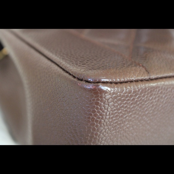 ❌SOLD❌Chanel Caviar Diana Cocoa Brown w/ 24k GHW - Picture 10 of 16